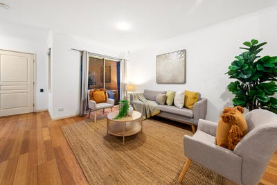 /international/au/6-rimfire-walk-maribyrnong-vic-148379008/