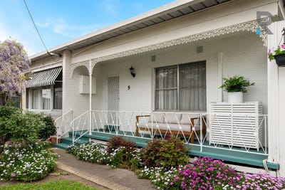 /international/au/9-seymour-street-broadmeadows-vic-152631856/