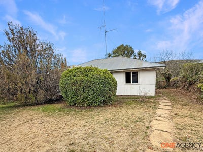 /international/au/7-snowden-street-cooma-nsw-151317564/