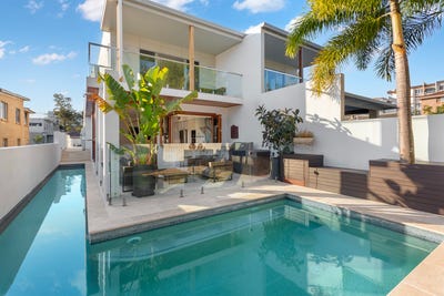 /international/au/2-22-third-avenue-palm-beach-qld-150959564/