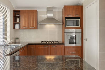 /international/au/5-coquina-close-heathridge-wa-151133936/