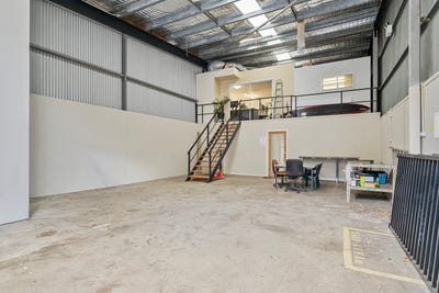 /international/au/1-5-traders-way-currumbin-waters-qld-505130264/