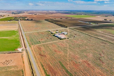 /international/au/385-toorak-road-yanco-nsw-700407932/