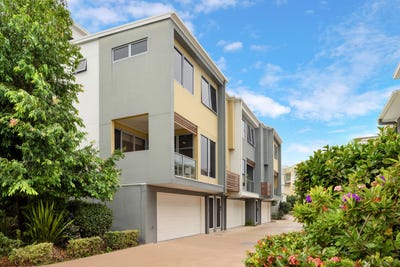 /international/au/24-3031-the-boulevard-carrara-qld-151235528/