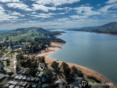 /international/au/cabin-68-lake-hume-tourist-park-lake-hume-village-nsw-148608796/