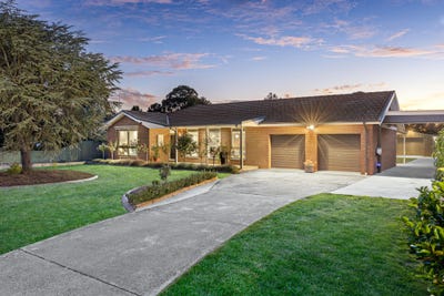 /international/au/8-vincent-court-delacombe-vic-150991528/
