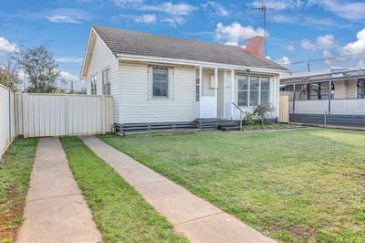 /international/au/21-garden-crescent-echuca-vic-151478048/