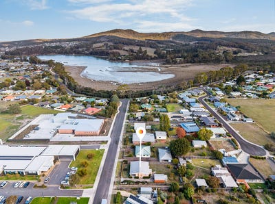 /international/au/23-annie-street-st-helens-tas-150955228/