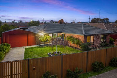/international/au/39-kowree-crescent-sebastopol-vic-151447388/