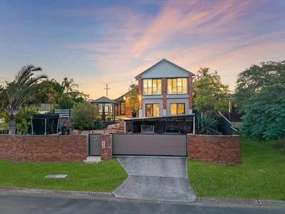 /international/au/13-merrow-street-mount-warren-park-qld-151449228/