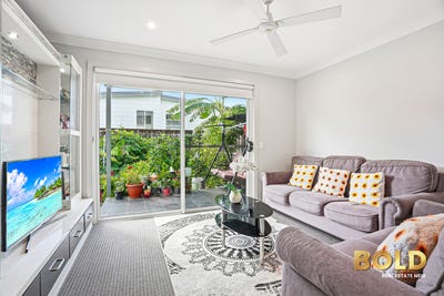 /international/au/5-52a-atlantic-boulevard-glenfield-nsw-150532336/