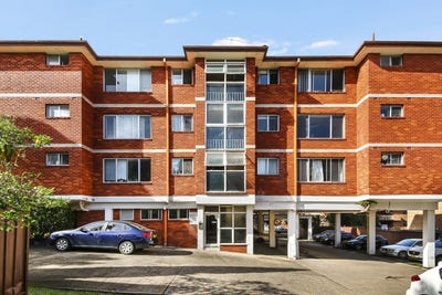 /international/au/4-29c-great-western-highway-parramatta-nsw-148238048/