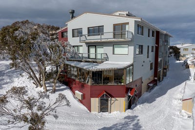 /international/au/35-lawlers-court-mount-hotham-vic-148648852/