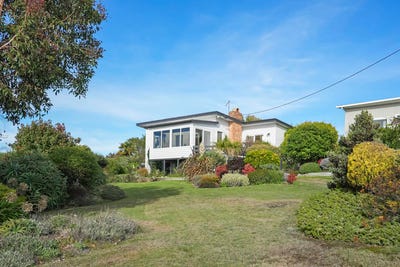 /international/au/13-frances-street-bridport-tas-151334196/