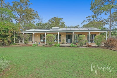 /international/au/4-commodore-drive-south-bingera-qld-151569176/