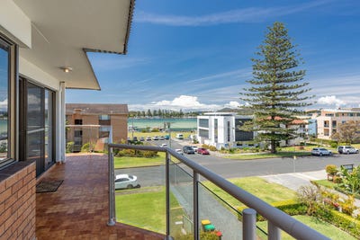 /international/au/10-6-8-wharf-street-tuncurry-nsw-150964208/