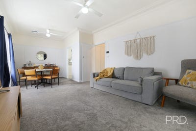 /international/au/17-centre-street-quirindi-nsw-151212004/