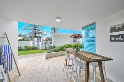 /international/au/4-107-111-esplanade-bargara-qld-152399152/