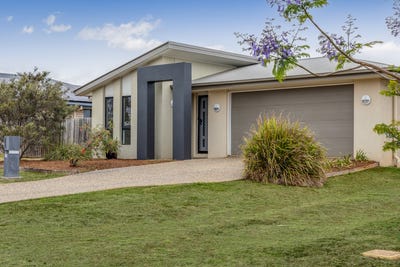 /international/au/35-myrtleford-crescent-cambooya-qld-152726924/