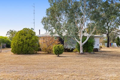 /international/au/3-perrin-road-cambooya-qld-151119288/?lang=th