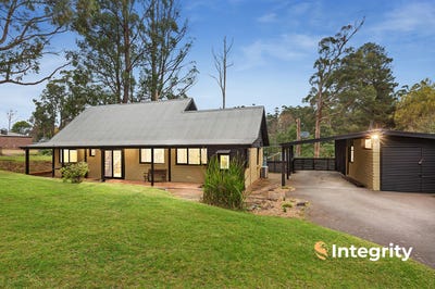 /international/au/18-mcmahons-road-kinglake-vic-151328788/