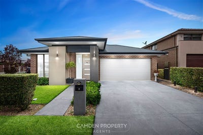 /international/au/8-phillips-ave-oran-park-nsw-151297852/