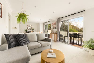 /international/au/13a-willow-tree-crescent-belrose-nsw-151585784/