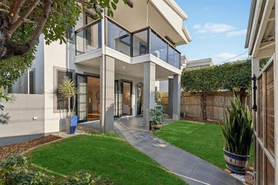 /international/au/1-54-miskin-street-toowong-qld-152617936/