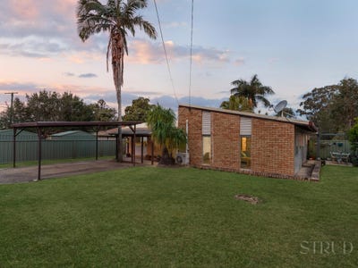 /international/au/130-redbank-plains-road-bellbird-park-qld-148543084/