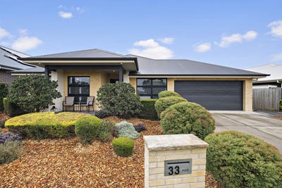/international/au/33-barr-promenade-thornton-nsw-150671556/