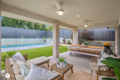 /international/au/32a-larbonya-crescent-capalaba-qld-152585196/