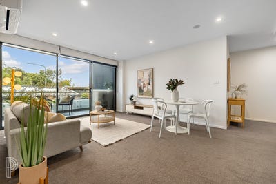 /international/au/265-7-irving-street-phillip-act-151128344/