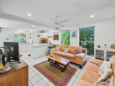 /international/au/1-10-power-court-mount-coolum-qld-151303848/