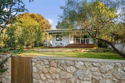 /international/au/36-port-road-port-willunga-sa-151594352/