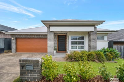 /international/au/7-rose-street-oran-park-nsw-152422188/