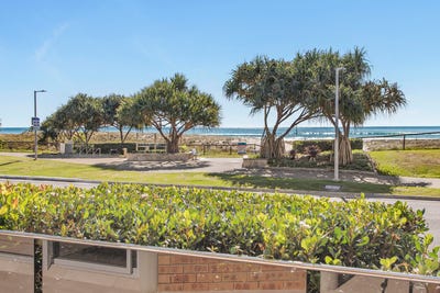 /international/au/1-104-pacific-parade-bilinga-qld-151368272/