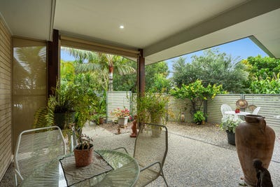 /international/au/76-pentas-drive-bongaree-qld-148065340/