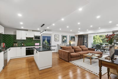 /international/au/2-224-lord-street-perth-wa-151179572/
