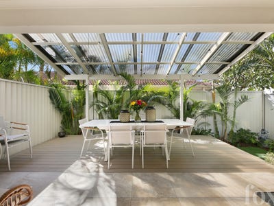 /international/au/2-33-parr-street-biggera-waters-qld-150885588/