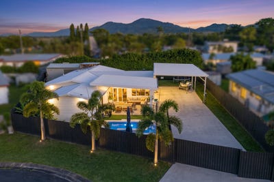 /international/au/26-kalyan-close-caravonica-qld-152614780/