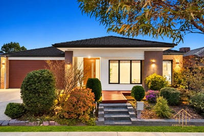 /international/au/16-verve-circuit-cranbourne-west-vic-152443168/
