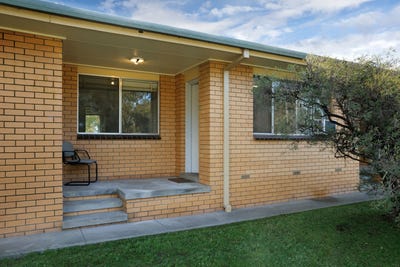 /international/au/3-2-huon-kiewa-road-tangambalanga-vic-151661432/