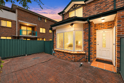 /international/au/10-2-myrtle-road-bankstown-nsw-148844808/