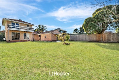 /international/au/8-clement-street-dandenong-vic-148084560/