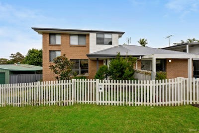 /international/au/5-prince-street-belmont-north-nsw-148448324/