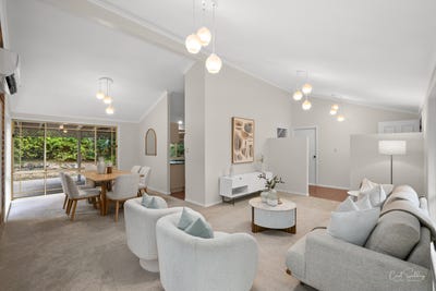 /international/au/19-norfolk-place-seventeen-mile-rocks-qld-148617560/