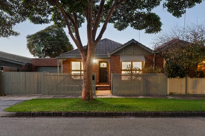 /international/au/20-clifton-street-caulfield-east-vic-151267996/