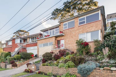 /international/au/13-paris-avenue-earlwood-nsw-148420668/