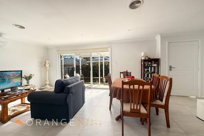 /international/au/23d-hughes-street-orange-nsw-151237628/
