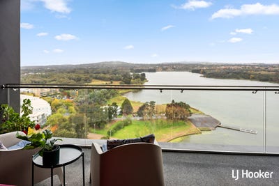 /international/au/1509-161-emu-bank-belconnen-act-151179788/